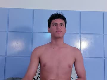 Nicogreys, Age 21, M – Bigcock & Anal - Live Performer