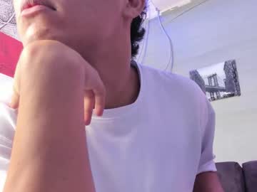 Noah_carter66, Age 22, M – Lovense & Latino - Live Performer