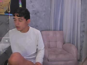Noahpuphot, Age 21, M - Live Performer