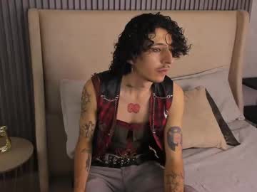 Nyxaether, Age 22, M – Young & Tattoo - Live Performer