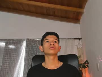 Officialdominic, Age 19, M – Cum & Bigdick - Live Performer