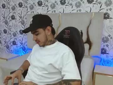 Oliver_tay1, Age 23, M – Feet & Daddy - Live Performer