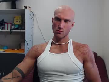 Orlandohuge, Age 27, M – Muscle & Bigcock - Live Performer
