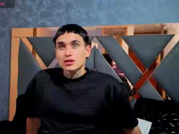 Owen_desmond, Age 21, M – Cumshow & Muscles - Live Performer