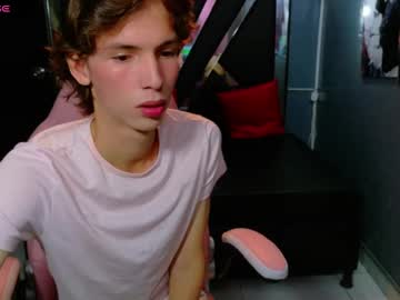 Park_jimin1, Age 19, M – Feet & Blonde - Live Performer