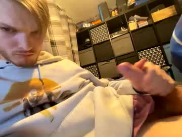 Penguin666778, Age 23, M – Cuck & Slim - Live Performer