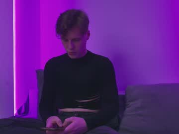 Peterreese, Age 19, M – Bigcock & 18 - Live Performer