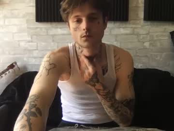 prettyboyszn - Live Performer