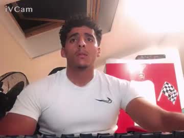 raes69 - Live Performer