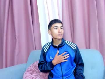 Raven_yees, Age 19, M – 18 & Asian - Live Performer
