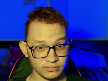 red_foxx19 - Live Performer