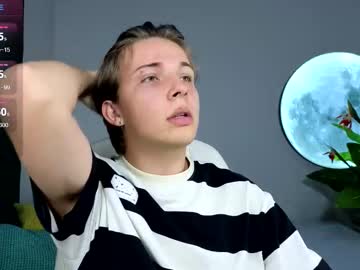 Robby_manson, Age 20, M – Bigdick & 18 - Live Performer
