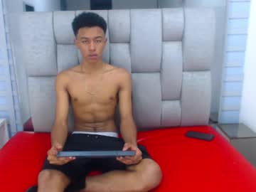 rocco_grey - Live Performer