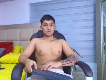 rogger_hotboy - Live Performer