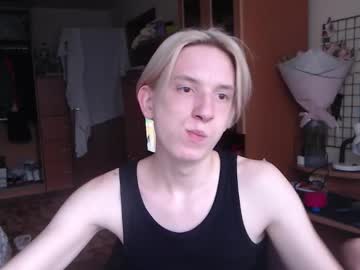 Ron_vilss, Age 19, M – Twink & 18 - Live Performer