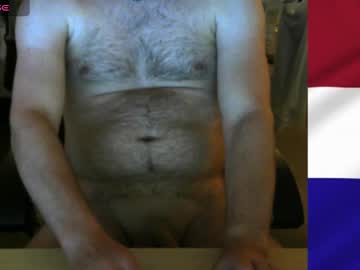 ryanbi38 - Live Performer