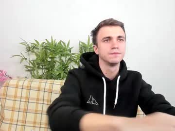 Sam_berton, Age 22, M – Young & Feet - Live Performer