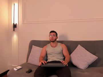 santi21__ - Live Performer