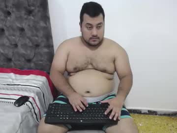 santi_hothot - Live Performer