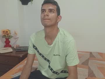 Santiago_ibrahim1, Age 20, M – Cum & Milk - Live Performer