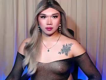Sassyffyra69, Age 24, M – Femboy & Mommy - Live Performer