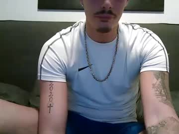 selfsklover - Live Performer