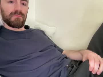 show_jizzness - Live Performer