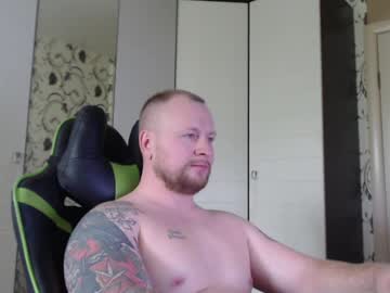 strongass18 - Live Performer