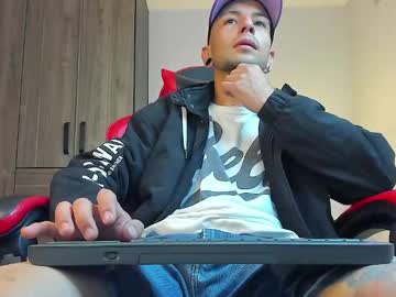 Tayer_bennet, Age 25, M – Tattoo & Bigcock - Live Performer