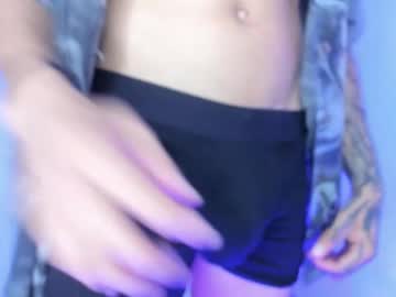 Tayhlorstronghold, Age 23, M – Bigcock & Skinny - Live Performer