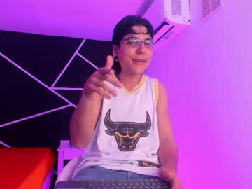 Taylord_boy, Age 22, M – Feet & Young - Live Performer