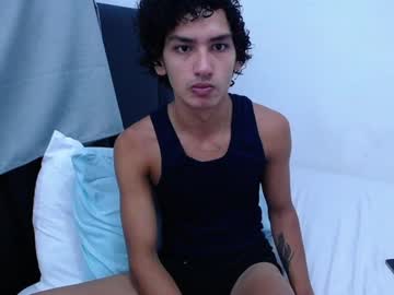 tayronx33 - Live Performer