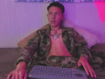 Thebig_angel, Age 20, M – Submissive & Latino - Live Performer