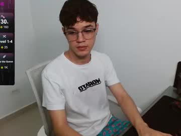 Thin_thomas, Age 18, M – New & Twink - Live Performer