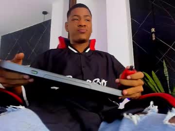 Tiago_xxx_, Age 21, M – 18 & Latino - Live Performer