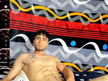 Tom_walton, Age 20, M – Lovense & Latino - Live Performer