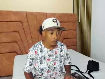 Tony_travis, Age 23, M – New & Ebony - Live Performer