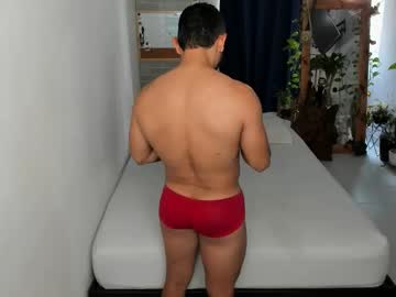 travis_bakerr - Live Performer