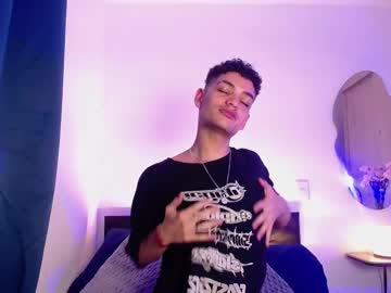 Troyevill, Age 19, M - Live Performer