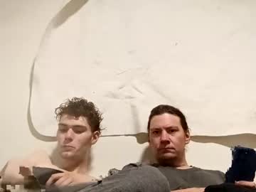 twekedoutshyt - Live Performer
