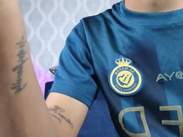 Twink_davidx, Age 19, M – New & Bigcock - Live Performer