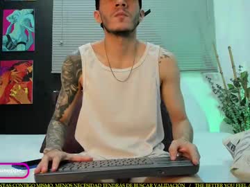 tylergiuseppe_ - Live Performer