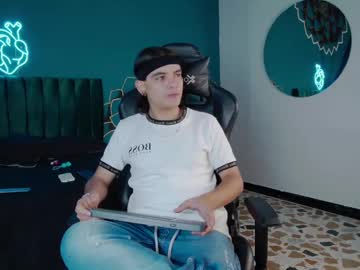 Tylerjhonson, Age 23, M – Anal & Bigdick - Live Performer