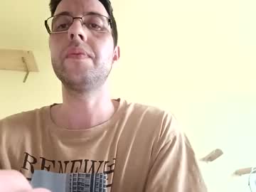 whatwouldyouliketosee - Live Performer