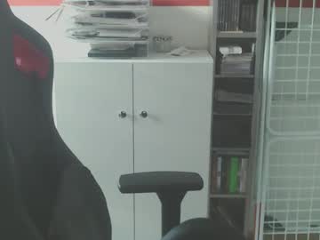 womenizzeer's Profile Image