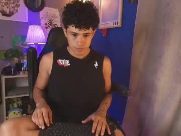 wyatt_444 - Live Performer