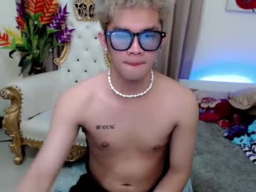 Xander_888, Age 21, M – Asian & Twink - Live Performer