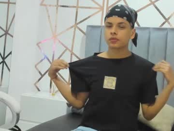 Xavier_fox_, Age 18, M – Cock & Twink - Live Performer