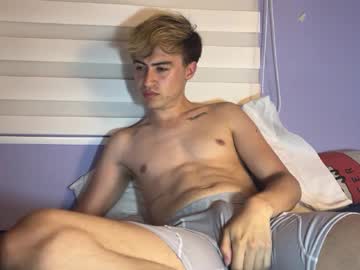 your_fav_twinkk - Live Performer