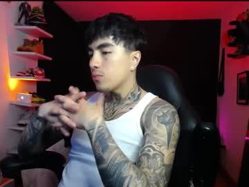 Zac_muller1, Age 25, M – Asian & Bigcock - Live Performer